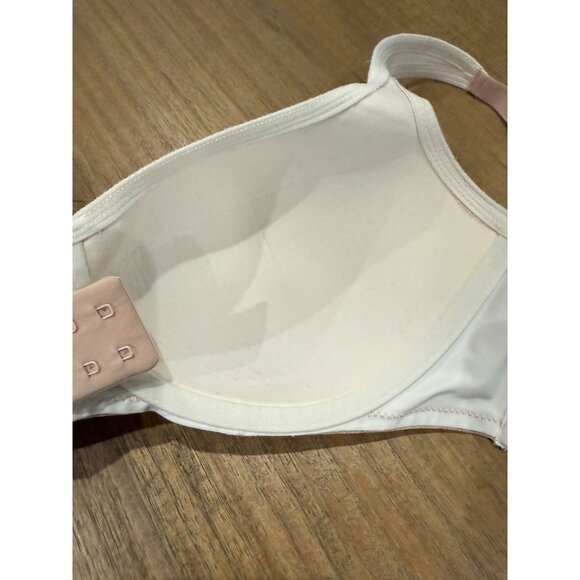 Soma "Stunning Support Geo Lace Balconette" bra in size 34DD - Picture 13 of 14